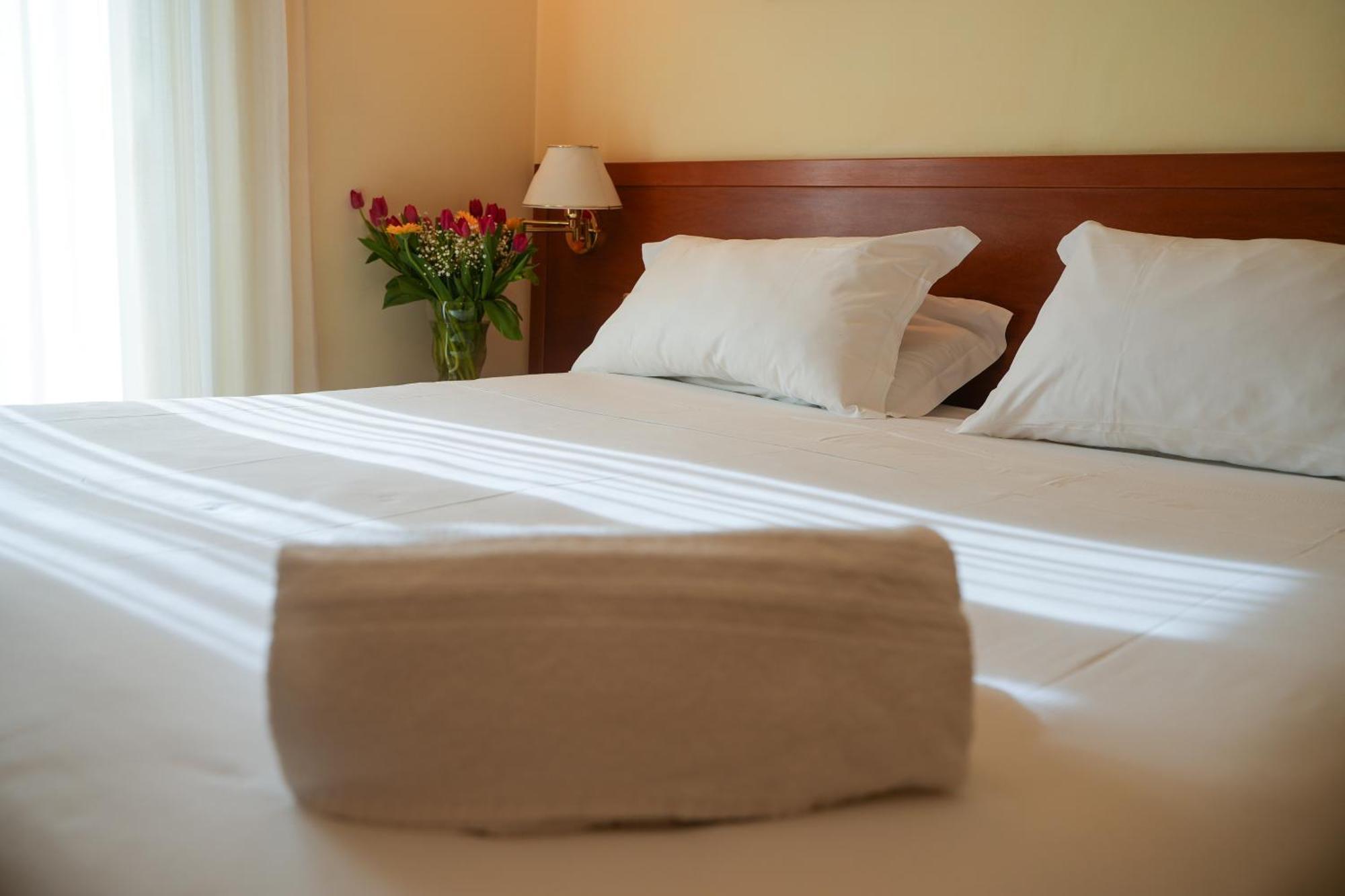 Hotel Adria Bari Esterno foto